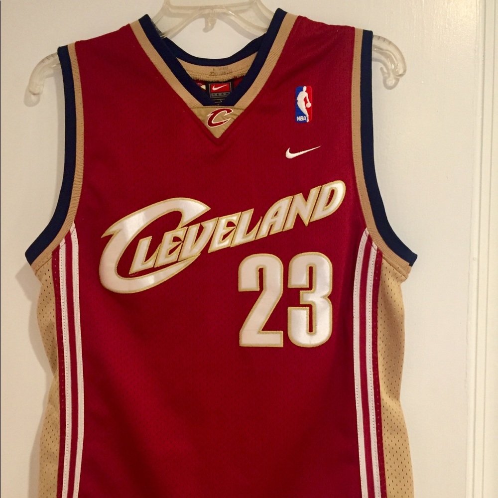 AUTHENTIC NIKE Cleveland Lebron James Jersey